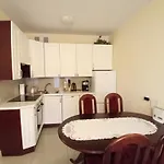 Magellana Apartment *